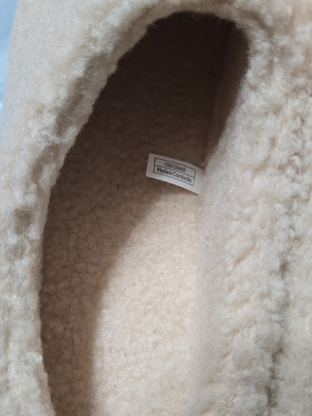 Bombas Sunday Cozy Sherpa Fleece Slippers in Cream Soft White - Picture 2 of 4